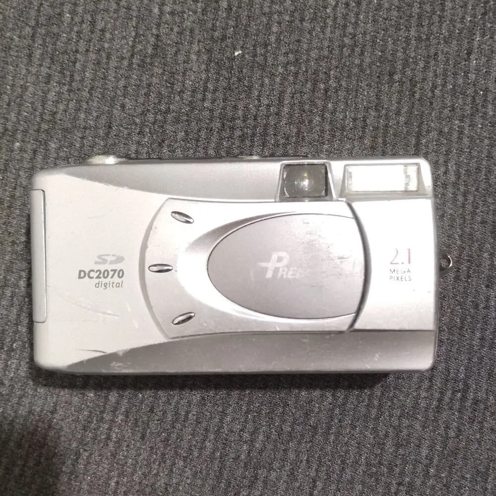 Premier DC2070 2.1MP Digital Camera Parts Repair No Power
